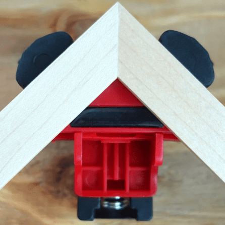 Pinze angolari per legno